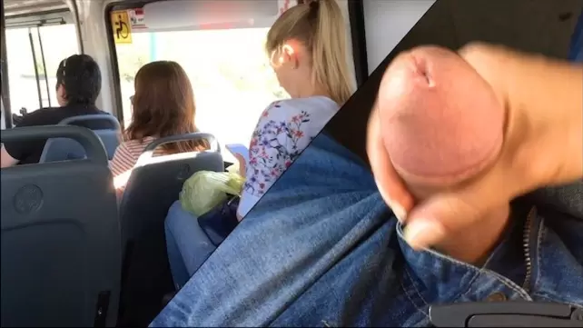 Порно Видео Трогает Член В Автобусе