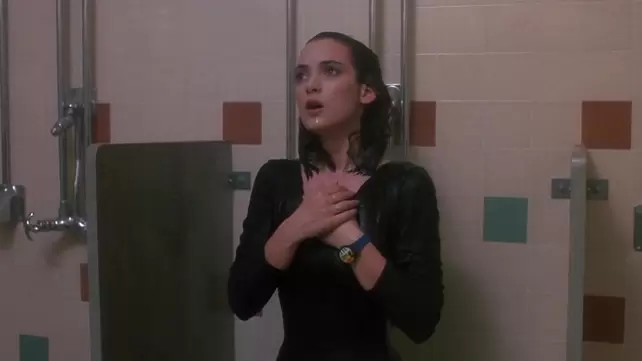 winona ryder голая