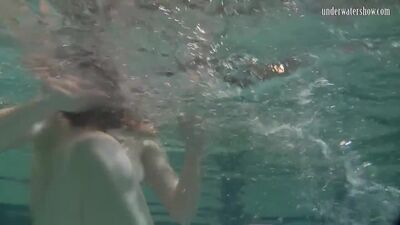 Новая тинка на подводном шоу