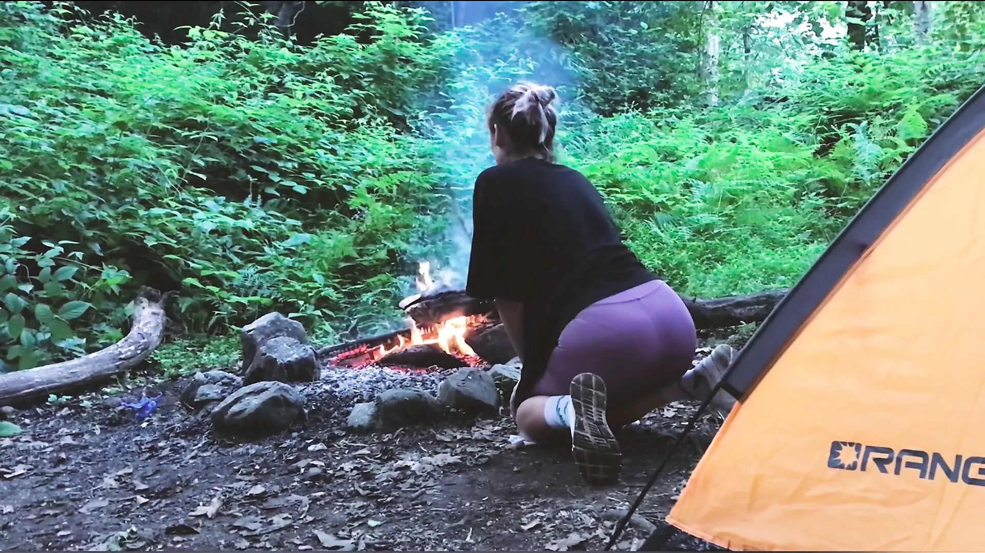 Real Sex in the forest. Fucked a tourist in a tent смотреть онлайн или  скачать