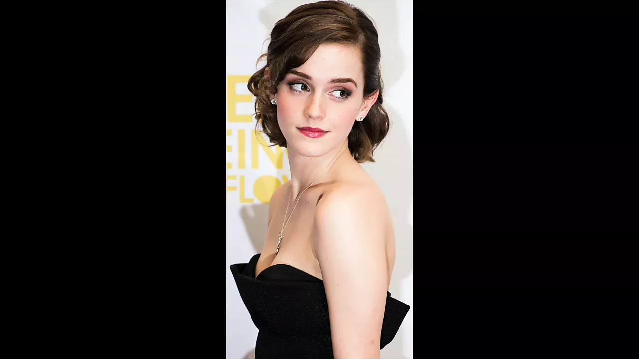 Emma Watson JOI смотреть онлайн или скачать