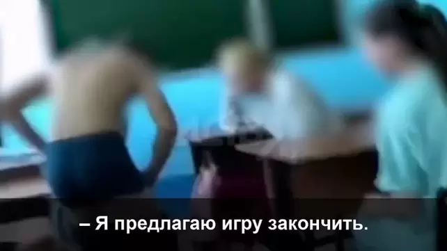 Порно девушки играют в карты на раздевание: смотреть видео онлайн ❤️ на беговоеполотно.рф